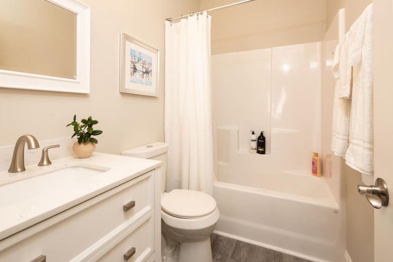 Lovely 4Br King Beds Steps To Beach And Pier G Myrtle Beach Zewnętrze zdjęcie